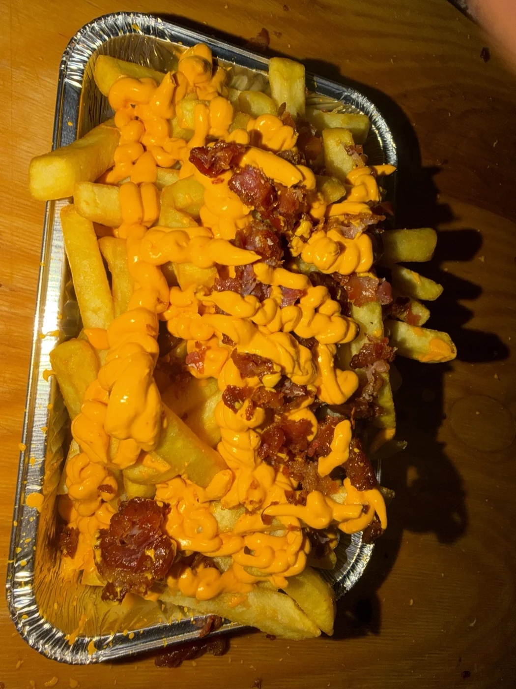 Patatine cheddar e bacon