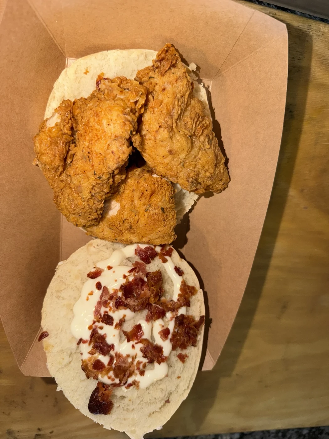 Pollo fritto e patatine